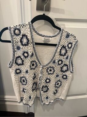 Crochet Knit White & Navy Vest
